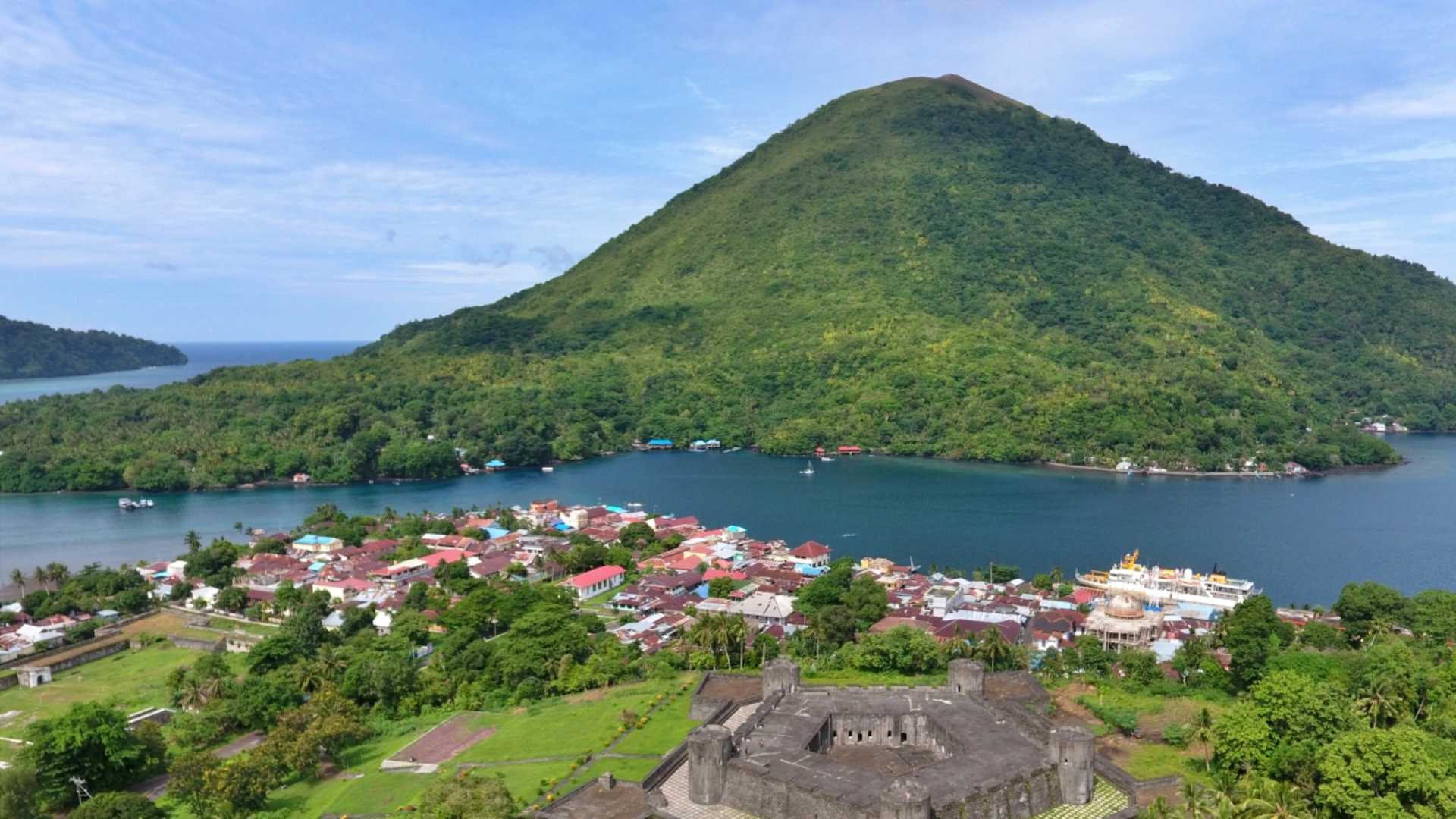 Destinasi Wisata Dinas Pariwisata Provinsi Maluku Destinasi Wisata Dinas Pariwisata Provinsi Maluku